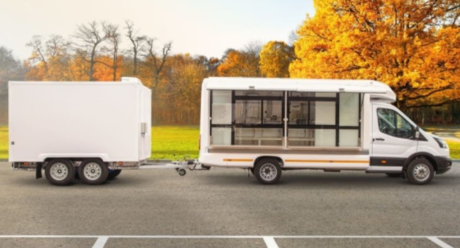 Фирма «Соллерс Форд» представила новые транспортные средства на платформе Ford Transit