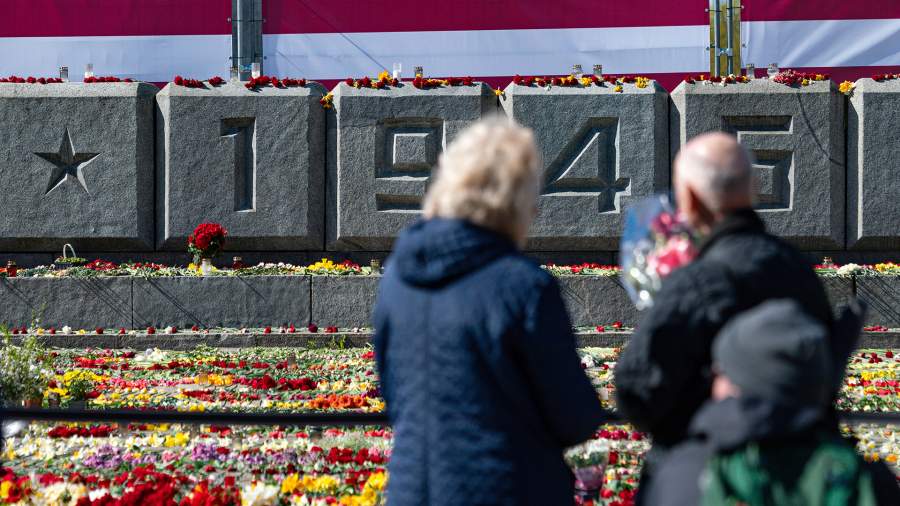 В Латвии начали задерживать желающих почтить память солдат Красной армии