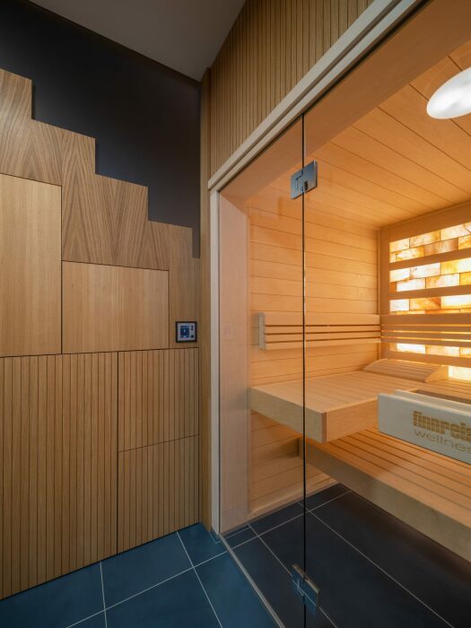  dezeen.com.