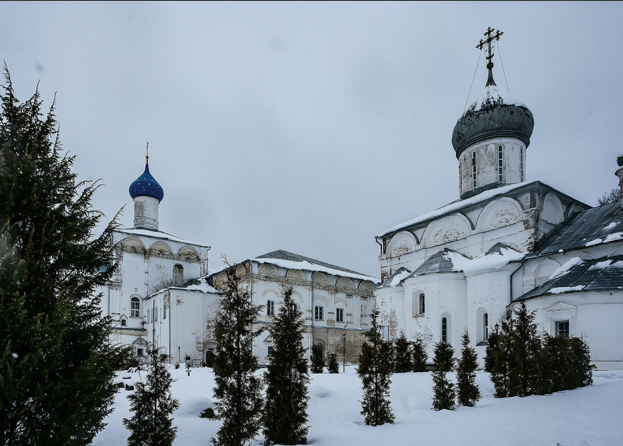 Мужской монастырь судится с мэрией Самары