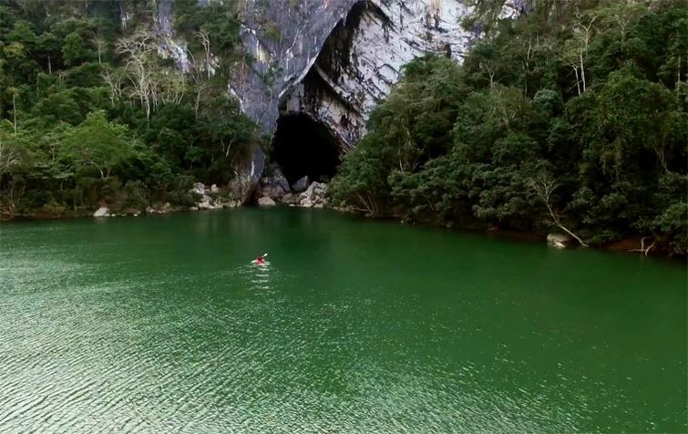 пещера Tham Khoun Xe, подземная река Xe Bang Fai, самая большая подземная ркеа