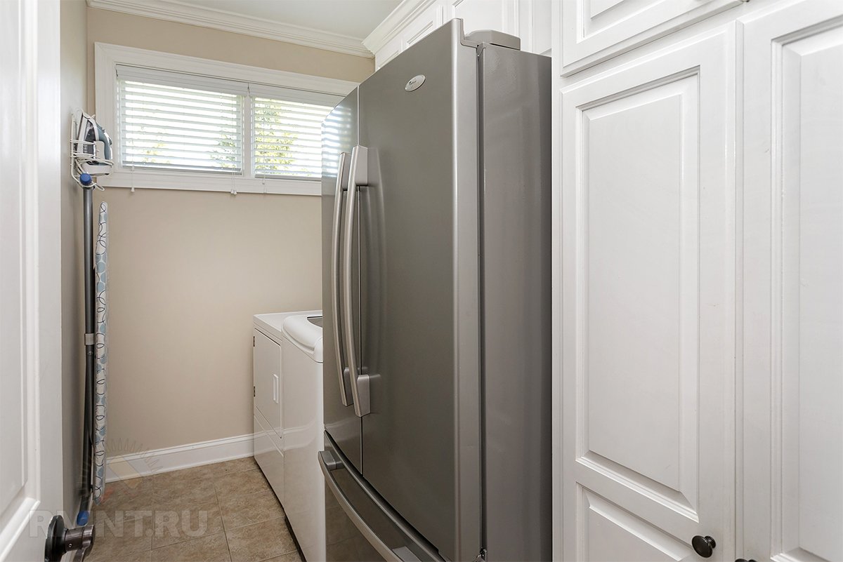Если холодильник не помещается на кухне: фотопримеры идеи для дома,интерьер и дизайн