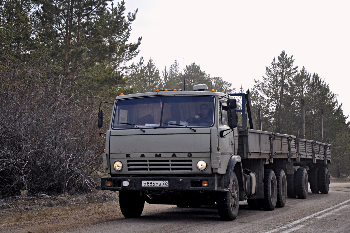 Камаз 53212. КАМАЗ-53212 (53212). КАМАЗ 53212 военный. КАМАЗ 53212 С прицепом.