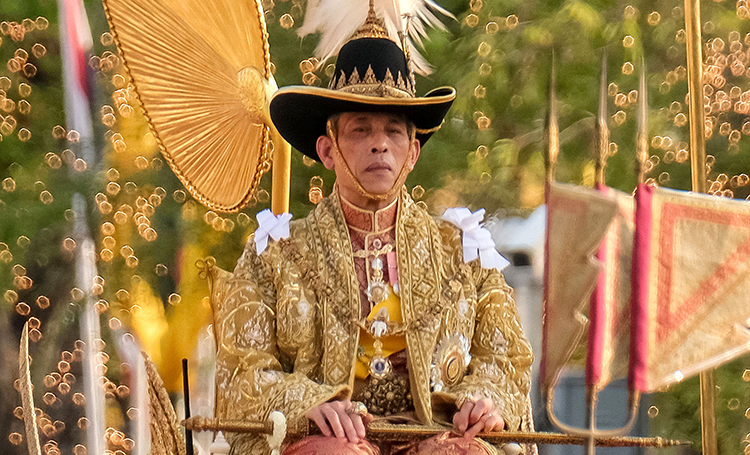 Одиозный король Таиланда Рама X срочно госпитализирован: в чем причина Монархи,Новости монархов,ข่าวลือ