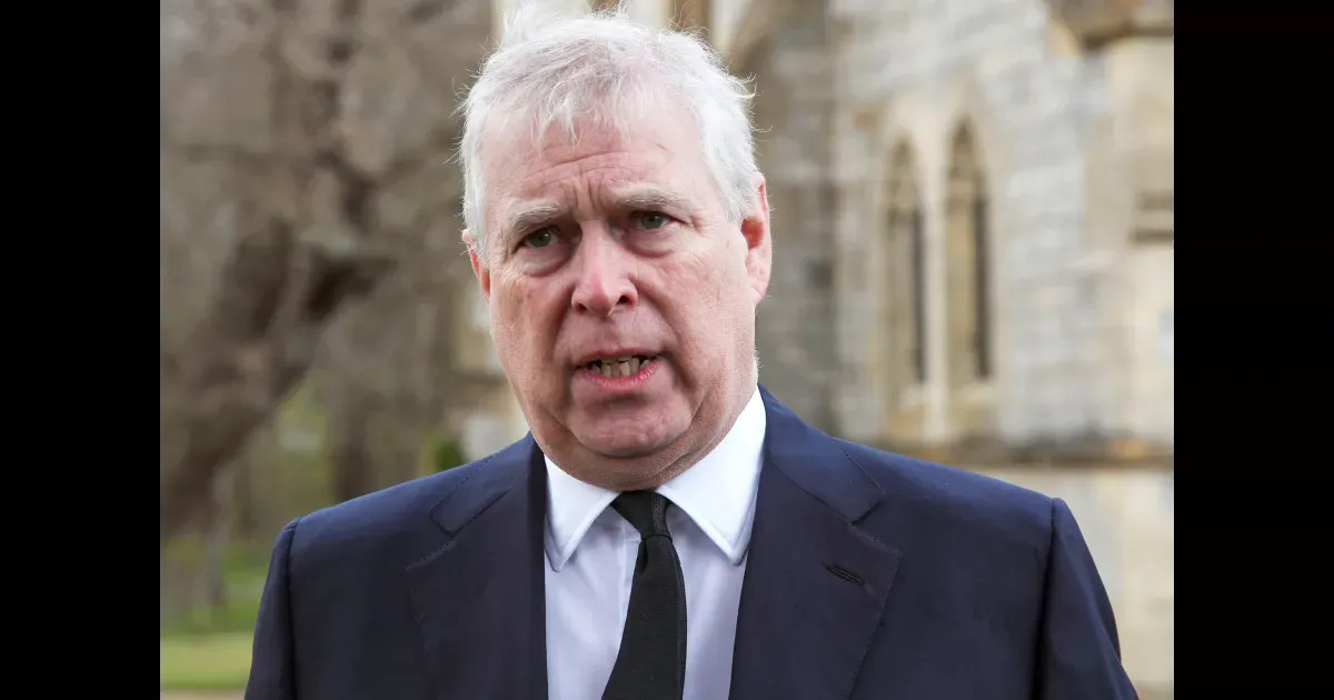 Виндзоры тайно навестили опального принца Эндрю