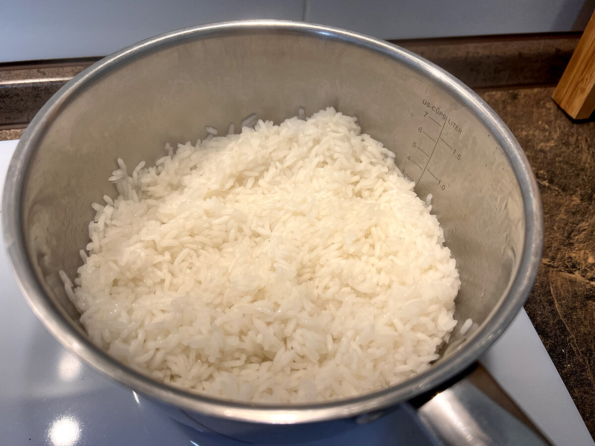 Я сегодня рис "прозевала" немного, переварила (но на вкус это никак не повлияло)