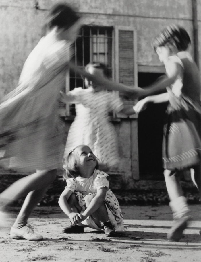 50. Хоровод, Италия, 1954 год детство, прошлое, фотография
