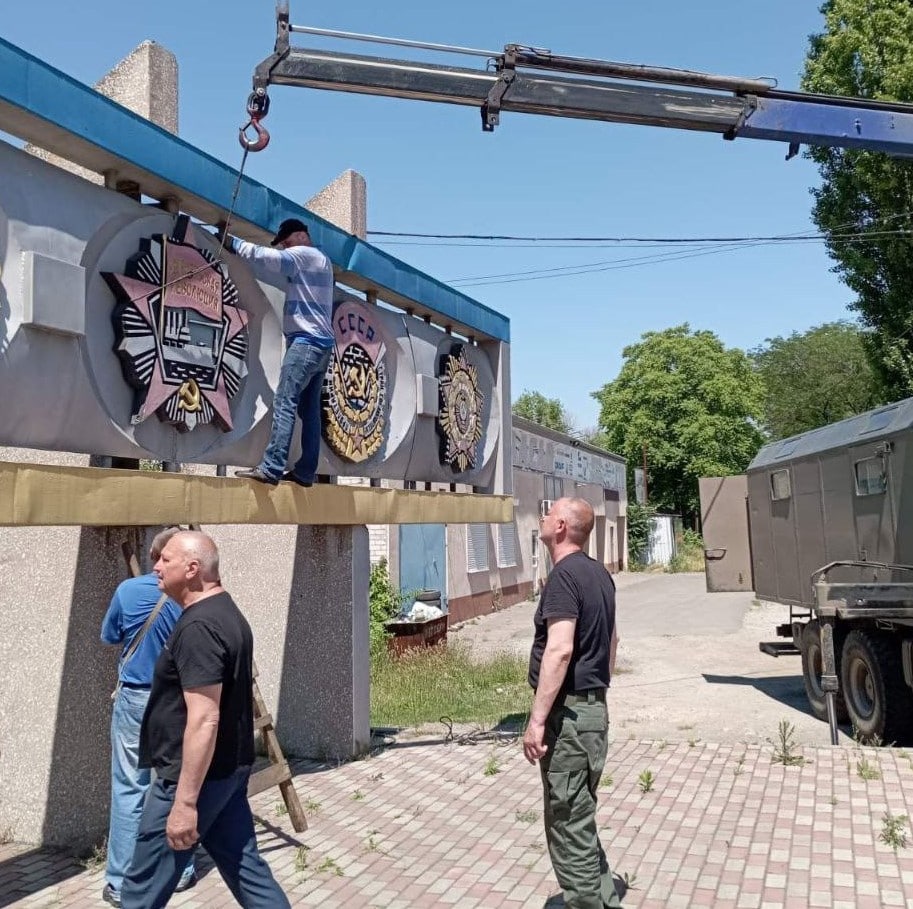 Над освобождённым Донбассом – русские триколоры. В Краматорске – беснование нацистов Над освобождённым Донбассом – русские триколоры. В Краматорске – беснование нацистов россия,украина