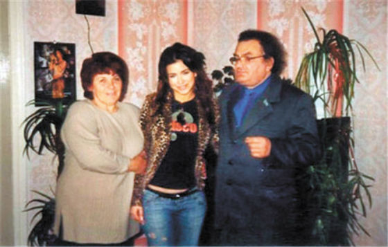 Ани Лорак (Каролина Мирославовна Куек) с родителями звезды, интересное, родители