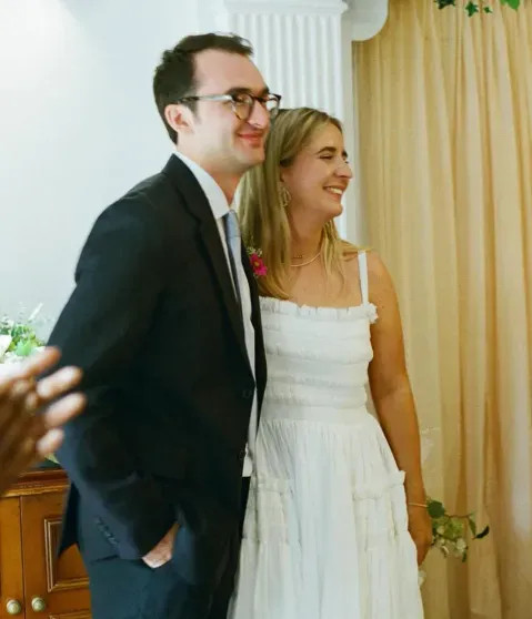 Айзек Хемпстед-Райт с невестой