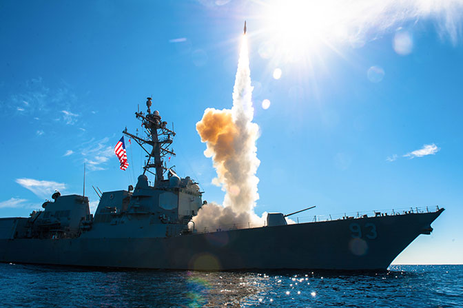 Игра в независимость США: кто на самом деле «вертит» обитателями Белого дома Игра в независимость США: кто на самом деле «вертит» обитателями Белого дома