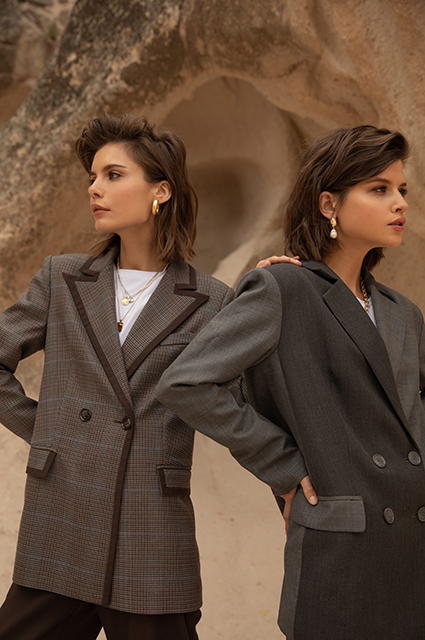 Баухаус, power dressing от Зендаи и гардероб путешественниц: смотрим новые осенние лукбуки Лукбук