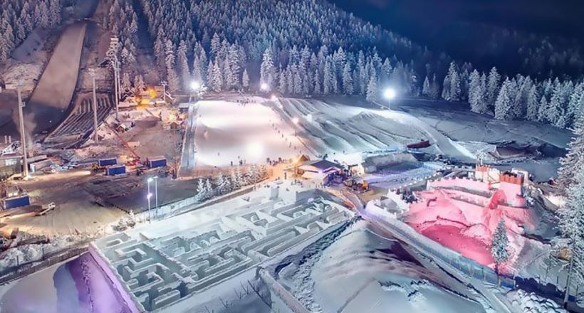 Снежный лабиринт в Польше выглядит как сказочное царство