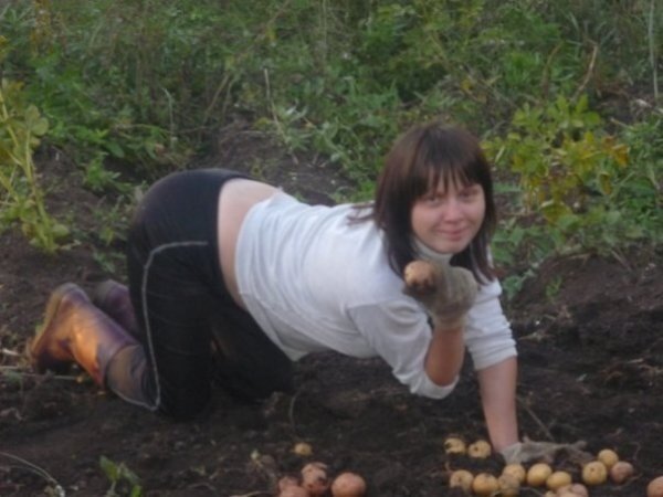 Простушки, обожающие месить грязь Простушки, обожающие месить грязь