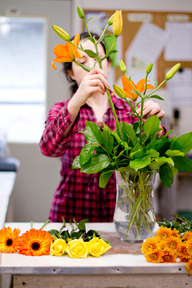 Как сделать букет из цветов своими руками как настоящий флорист цветы, чтобы, букет, будет, немного, можно, букета, которые, стебли, цветами, оранжевые, этого, герберы, листья, тыквы, часть, лучше, хризантемы, стеблей, придадут