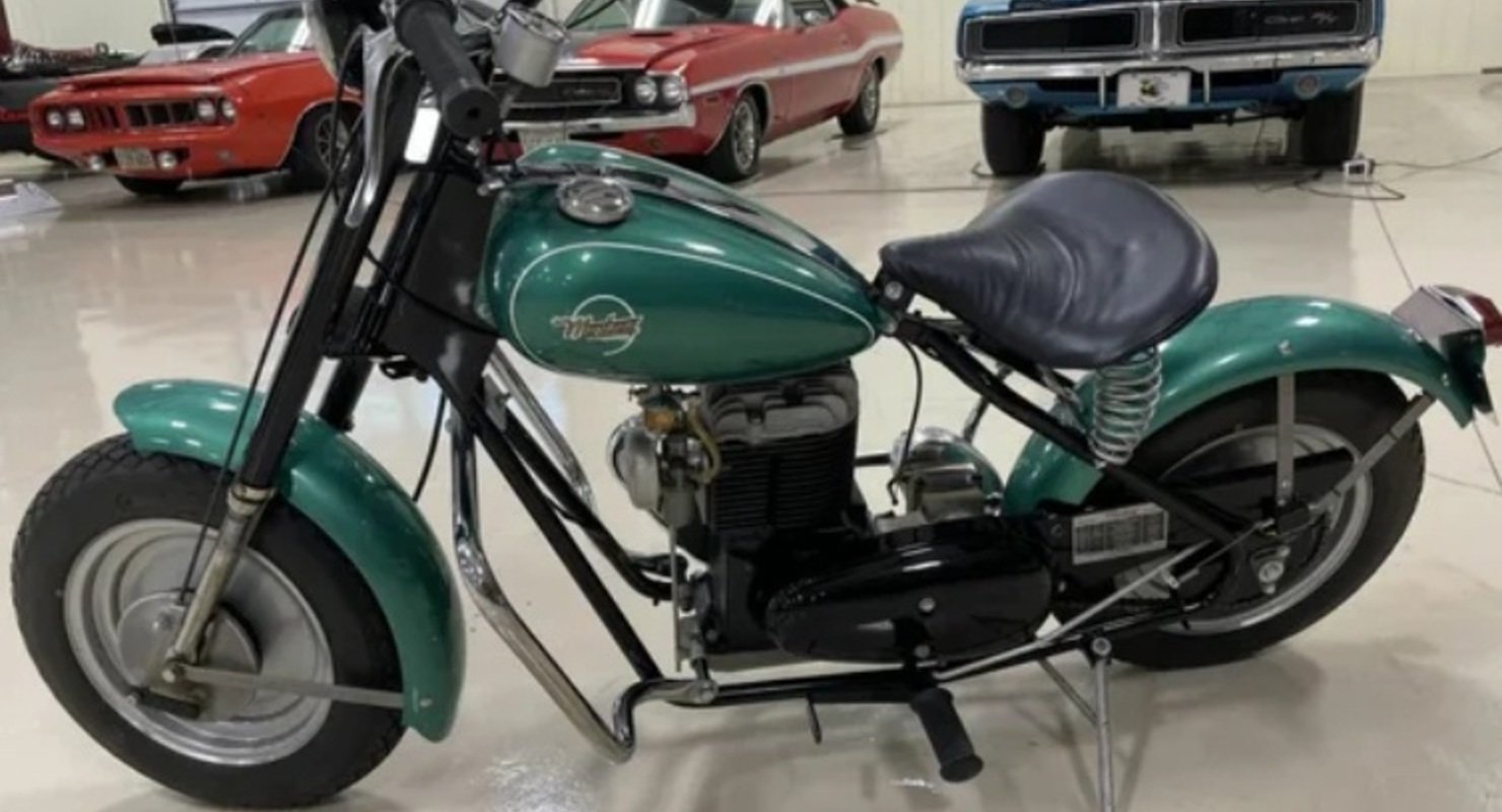 Mustang Pony из 50-х: Мотоцикл с детским размером и настоящим мотором