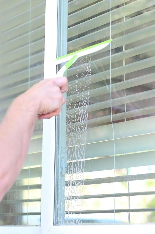 Как отмыть окна быстро и качественно