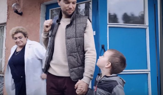 Толерантность, как вид насилия над детской психикой – психолог Зуев о ролике ФАН