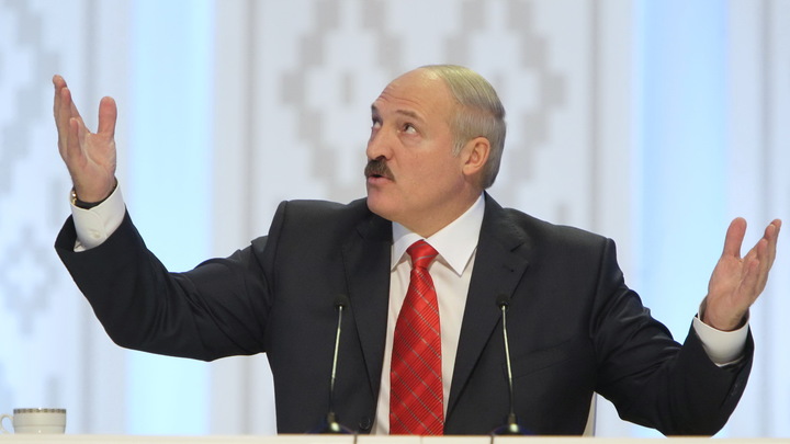 В России готовят захват Белоруссии: Запад помогает определиться крутящему головой Лукашенко