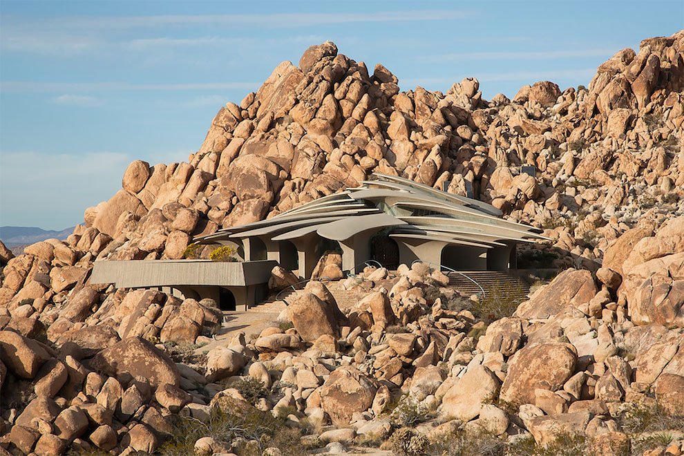 Уникальный "Дом пустыни": яркий пример органической архитектуры архитектура