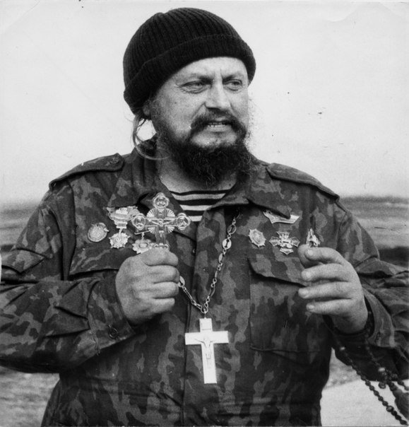 Войсковой священник отец Киприан-Пересвет