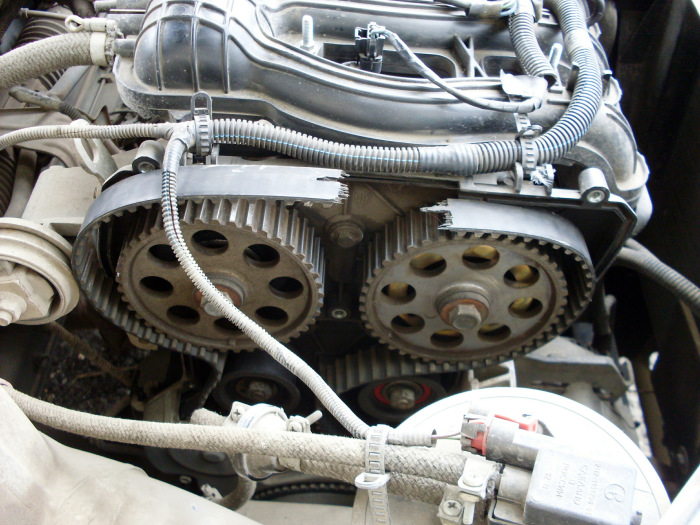 Этот мотор ждет капремонт. | Фото: a.d-cd.net