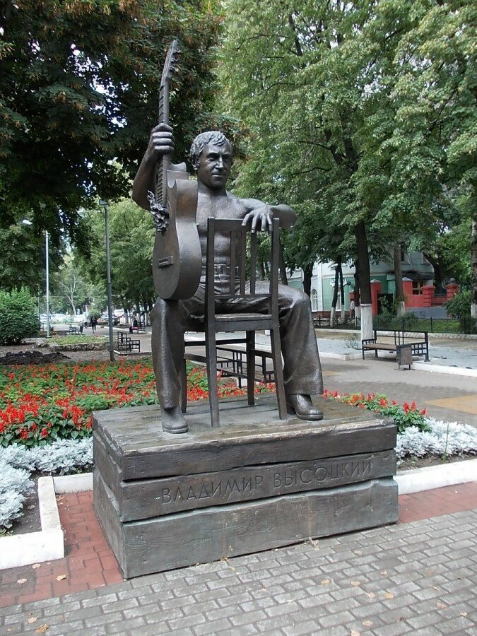 Памятник Высоцкому (Воронеж) бюсты, высоцкий, памятники