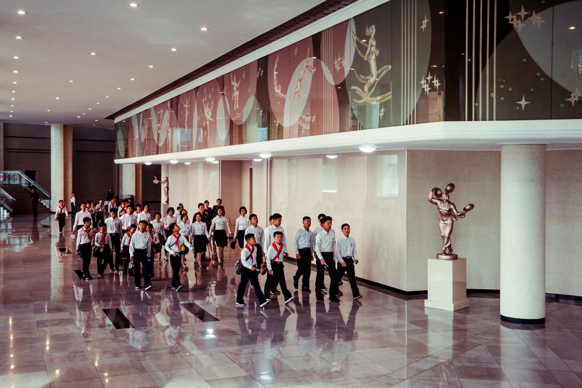 «Чосон» Дениса Давыденко: объективная нереальность из Северной Кореи «Чосон» Дениса Давыденко: объективная нереальность из Северной Кореи