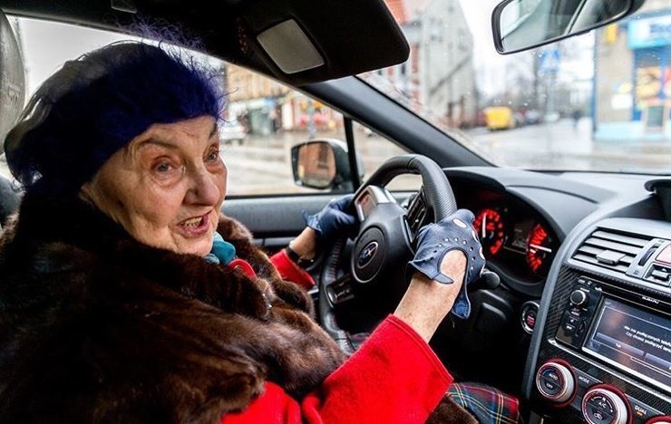 В Крыму две пенсионерки организовали бордель и заработали больше 91 млн рублей за три года бабки, бордель, крым, проститутки