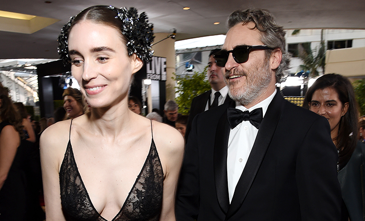 Руни Мара и Хоакин Феникс впервые подтвердили рождение их первенца