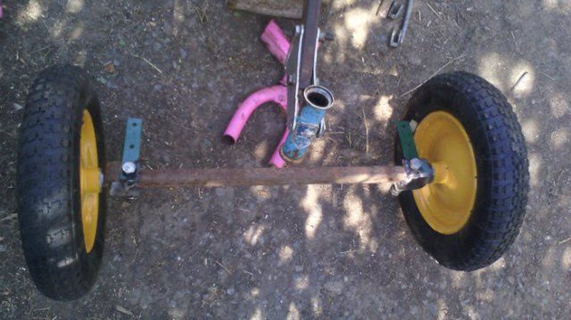 Веломобиль-самоделка от бати с прямыми руками Веломобиль-самоделка от бати с прямыми руками авто,авто и мото,автоновости,самоделка