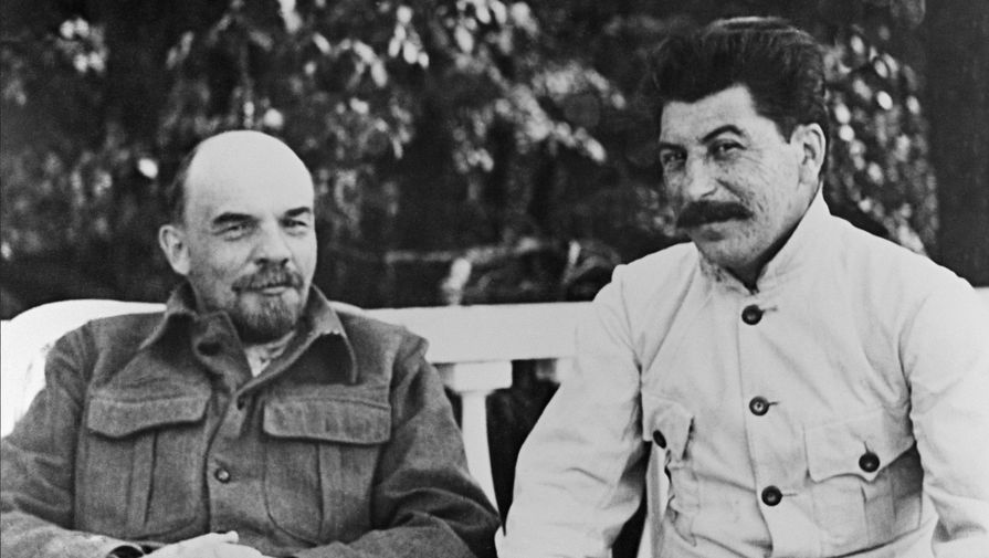 Украинца осудили на пять лет за публикацию цитат Сталина и Ленина