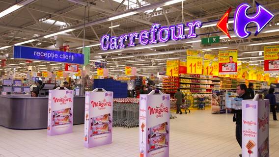 Супермаркеты Carrefour во Франции стали отзывать сыровяленые колбасы из-за возможного наличия в них сальмонеллы ИноСМИ