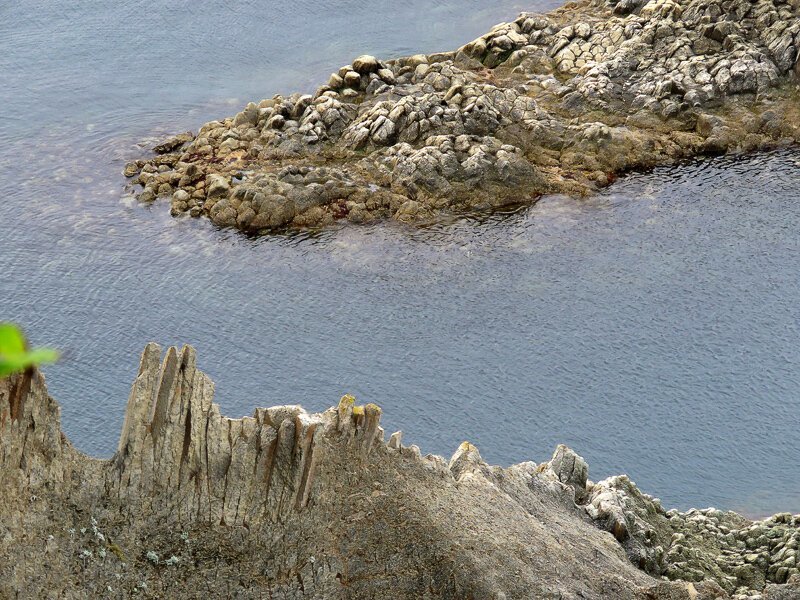 Кунашир: мыс Столбчатый Кунашир: мыс Столбчатый