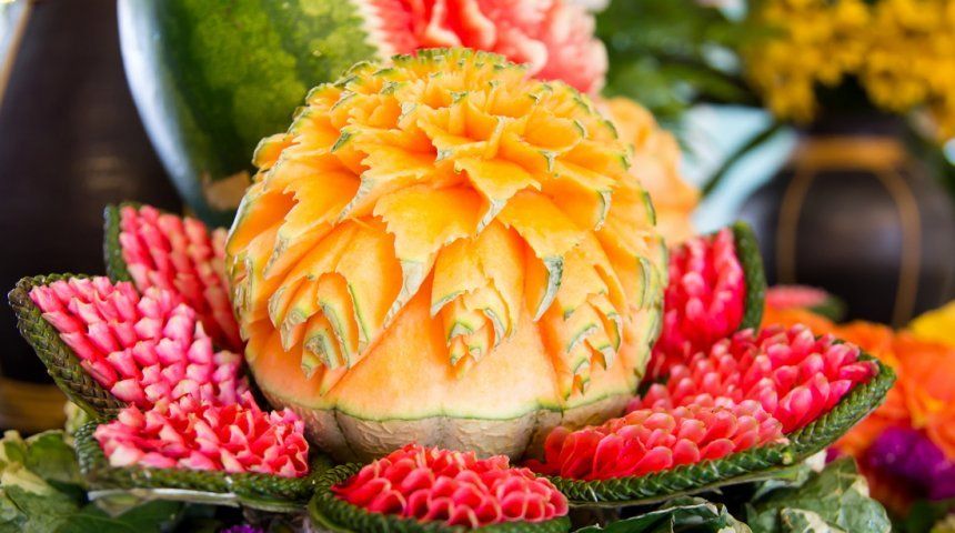 Карвинг – невероятные композиции из овощей и фруктов