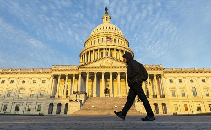 Законопроект о запрете импорта урана из России одобрил американский Сенат, соответствующее заявление выпустил комитет по энергетике и природным ресурсам верхней палаты Конгресса США.