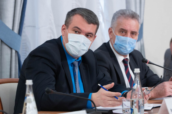 Севастопольские медики получат дополнительные машины от Минпромторга