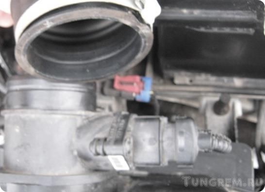 Замена ДМРВ датчика массового расхода воздуха Lada Kalina