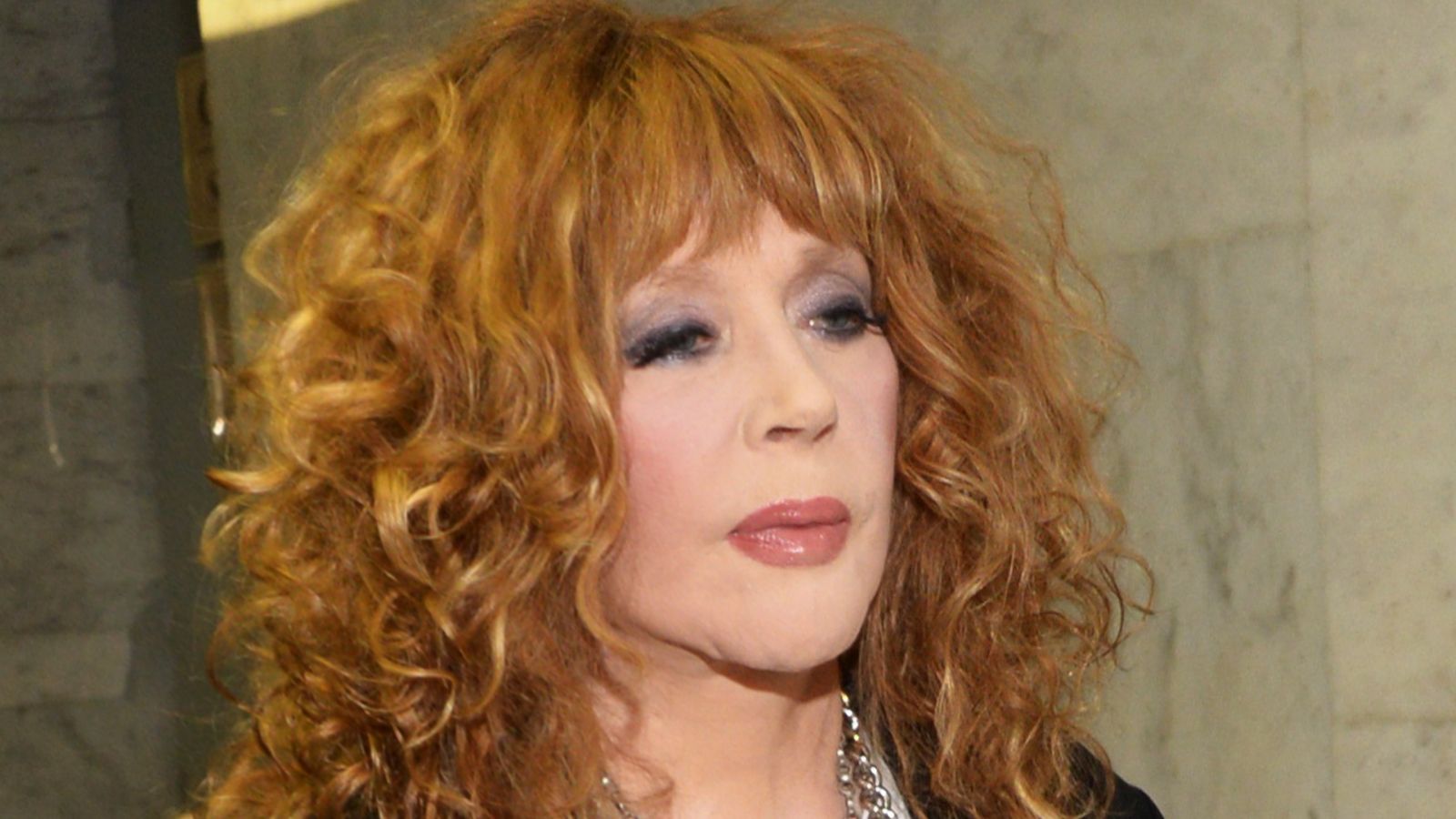 Пугачеву не узнают. Пугачеву не узнают. Певица пугачева. Пугачеву не узнают. Пугачева в 49 лет.