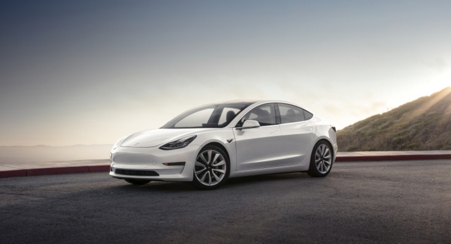 Tesla показала модифицированную версию электрокара Model S Автомобили
