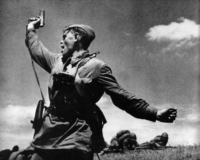 Как современные немцы относятся ко Второй мировой войне? армия,история,россия