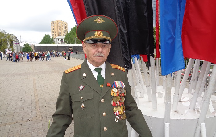 Военный парад и стотысячный «Бессмертный полк»: Как Донецк отметил День Победы украина