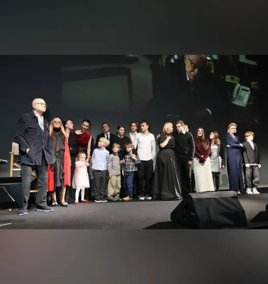 Никита Михалков с семьей