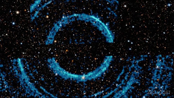 NASA показало снимки гигантских колец вокруг черной дыры