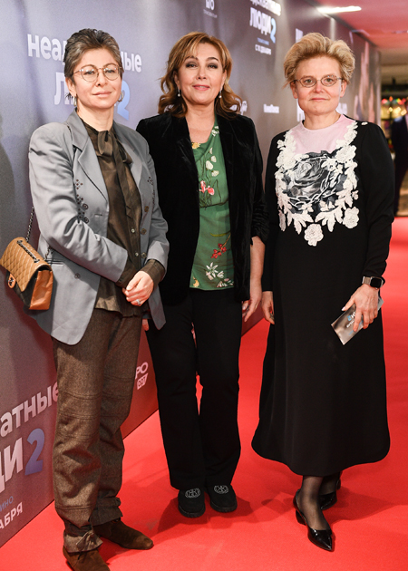 Ирина Горбачева, Елена Малышева и другие гости премьеры фильма "Неадекватные люди 2" Звезды,Красная дорожка