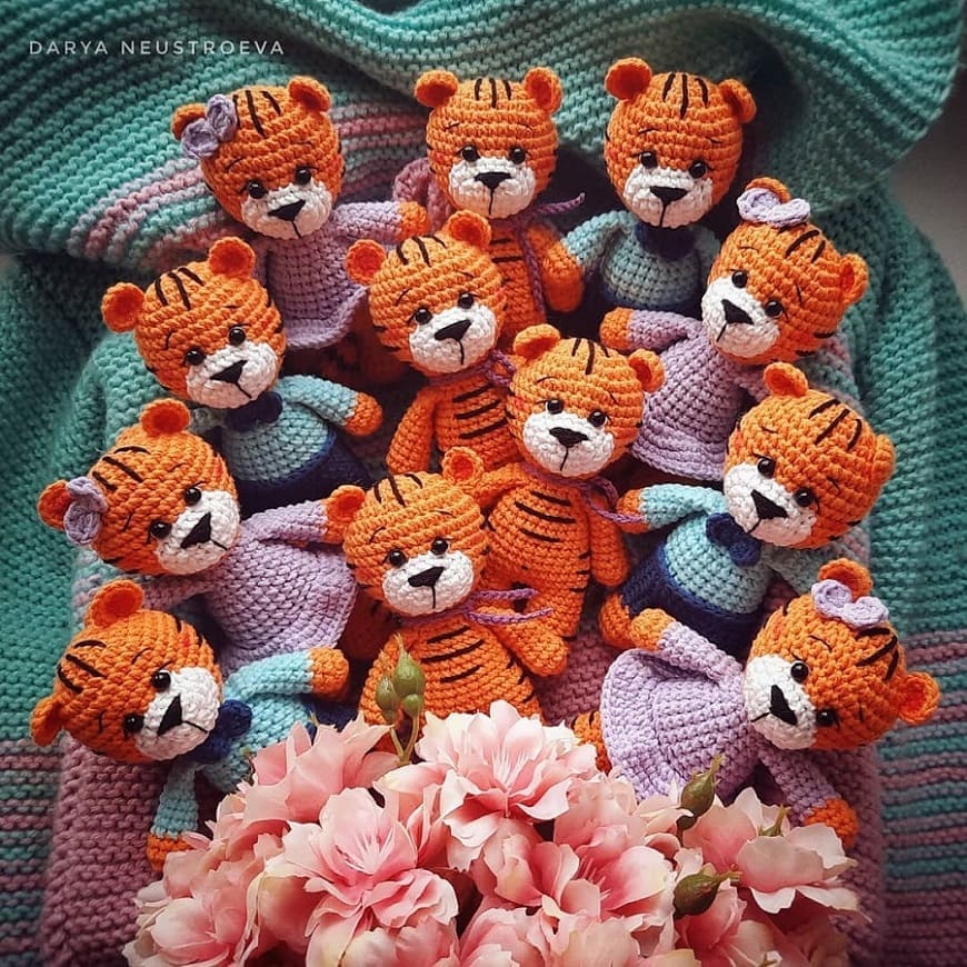 Вязаные малыши: милые тигрята от Даши Неустроевой
