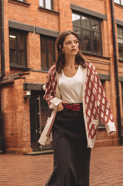 Баухаус, power dressing от Зендаи и гардероб путешественниц: смотрим новые осенние лукбуки Лукбук