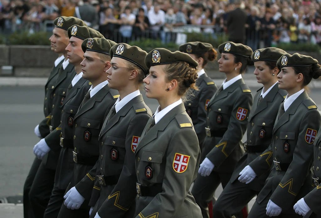 Армейские стрижки для женщин