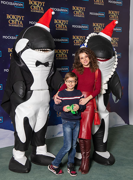 Павел Деревянко с женой и дочерьми, Анастасия Стоцкая и другие на премьере мюзикла с участием животных Павел Деревянко с женой и дочерьми, Анастасия Стоцкая и другие на премьере мюзикла с участием животных Звезды,Новости о звездах