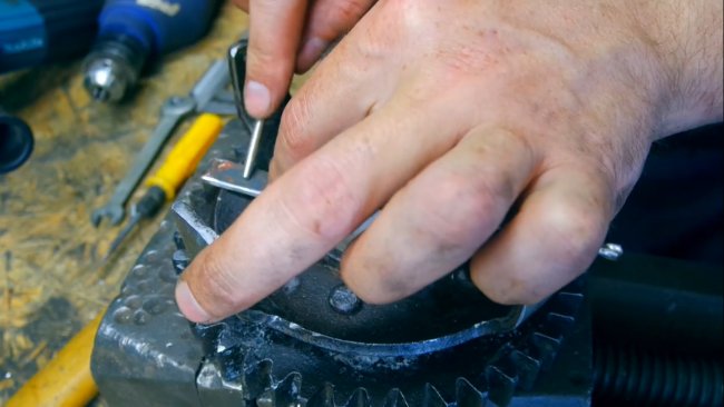 Оригинальный светильник из металла своими руками Оригинальный светильник из металла своими руками гаджеты